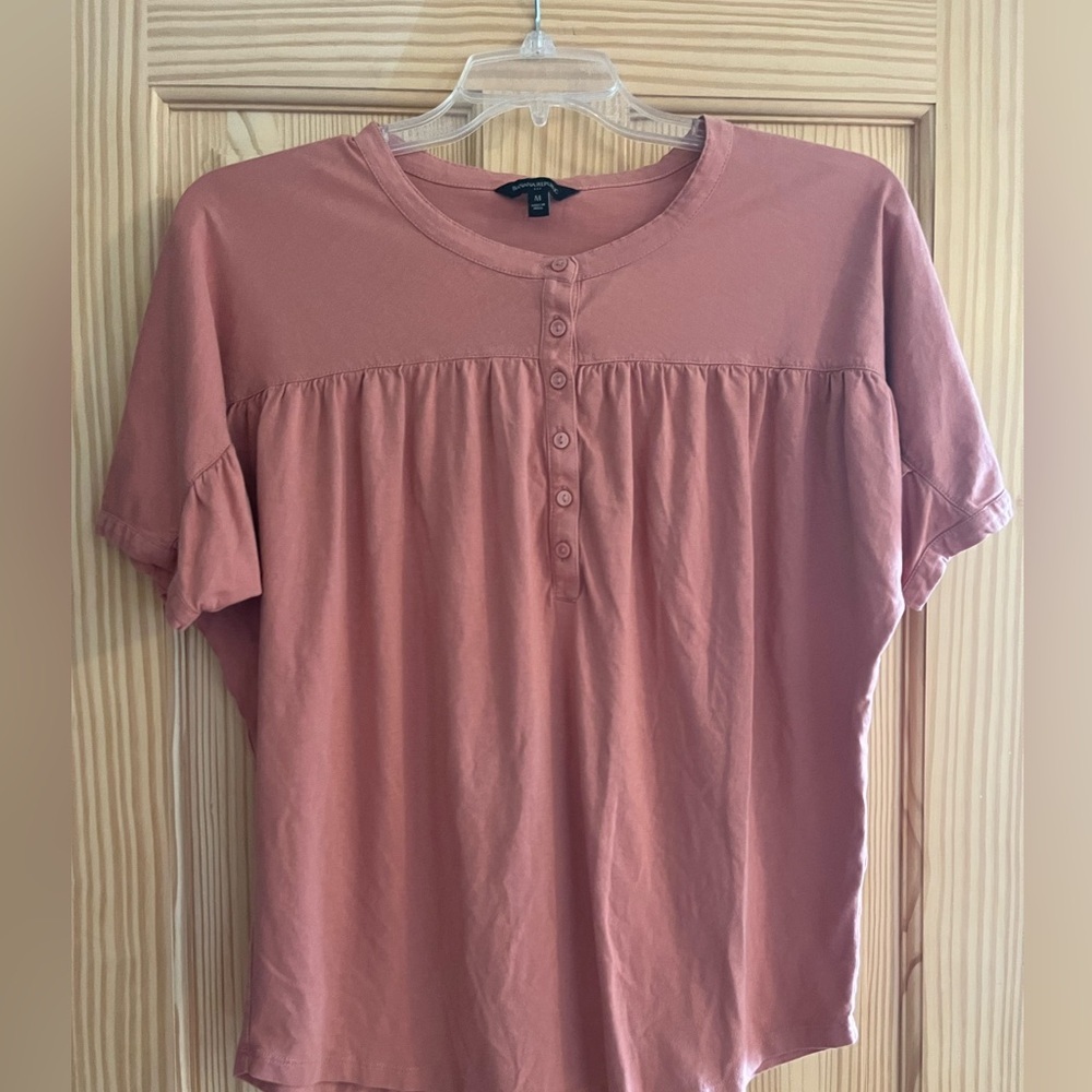 Women’s Banana Republic Loose fit 1/2 Button Down Blouse‎ Size Medium